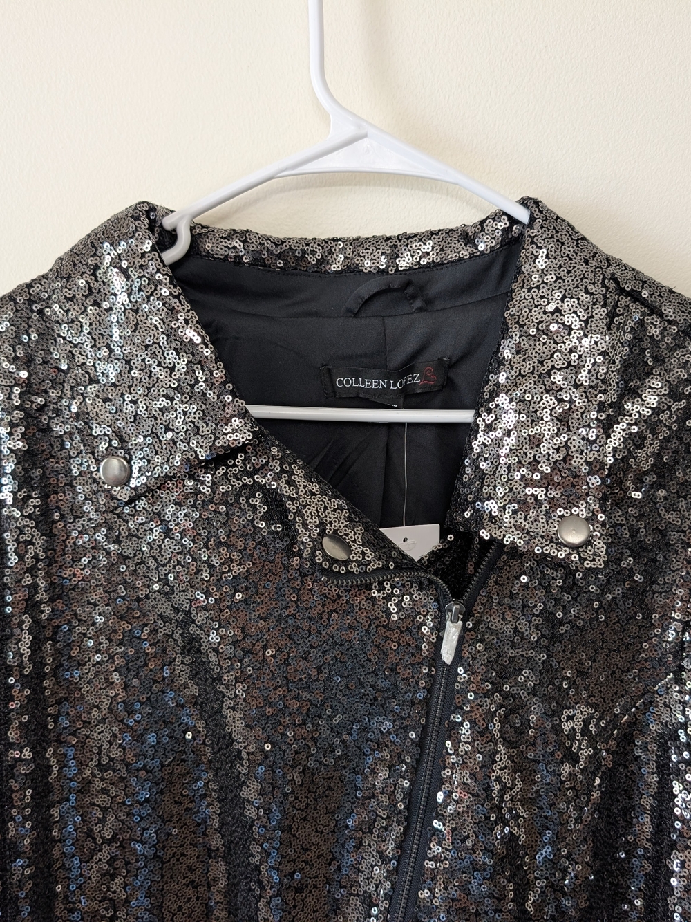 Colleen Lopez Silver Sequin Moto Jacket - Picture 3 of 12